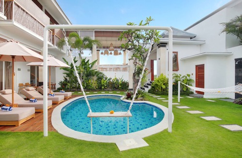Berawa Villa | Romantic & Modern Suite Room In Canggu
