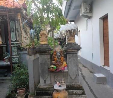 Berawa House | Roy Guest House