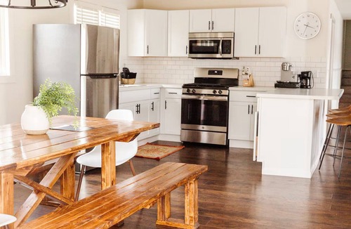 Tomahawk House | Rustic Lake Nokomis Cabin with Hot Tub, Trails, and Family Fun for 10!