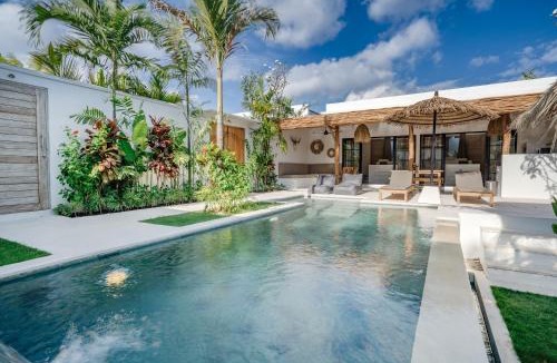 Beraban Villa | Ruta Villas - 4BR near Nyanyi Beach & Luna Beach Club, 2 Villas Next to Each Other