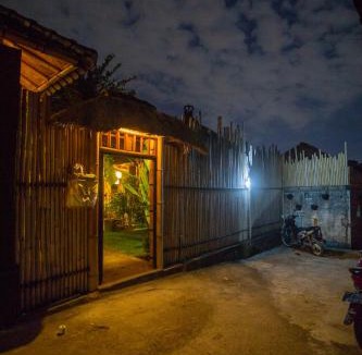 Batu Bolong House | Salty Shakas Bamboo Stay Canggu