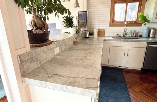Alki House | Seattle Luxury VIEW House, Walk to Beach, Park, Forest, Tennis Court