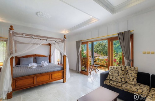 Sawan House | Sekumpul Guest House
