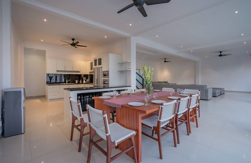 Dyanapura Villa | Seminyak, 10BDR, BEACHSIDE, GREAT INCLUSIONS