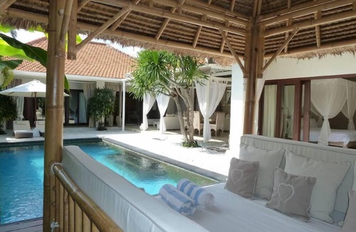 Nakula Villa | Seminyak: Pool Villa - 6 pers. - in the heart of Seminyak - very quiet