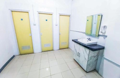 Kuta Hotel | Shooting Star Hostel Kuta RedPartner - mixed dormitory