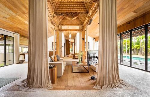 Umalas Villa | Spacious 5BR Villa with Pool, Perfect for Families & Groups