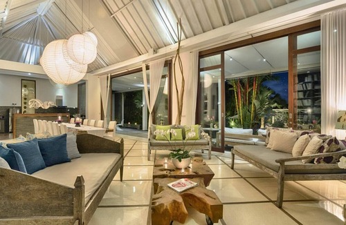 Padonan Villa | Spacious, 6-Bedroom Family Villa in Canggu