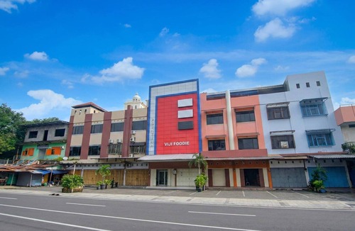 Makassar House | Spacious Double Suite Haven w/Free Parking & WiFi