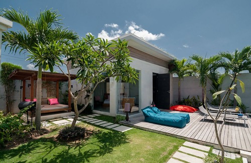 Seminyak Villa | Spacious Modern Luxury 4BR Villa, Seminyak - 8Min Walk To Eat Street!