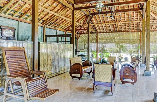 Tulungagung Hotel | SPOT ON 90742 Kinanthy Homestay Syariah