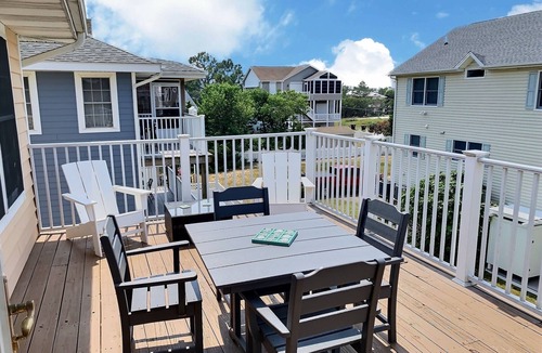 Broadkill Beach House | Steps From The Beach and Minutes to The Boards - Now Includes Linens