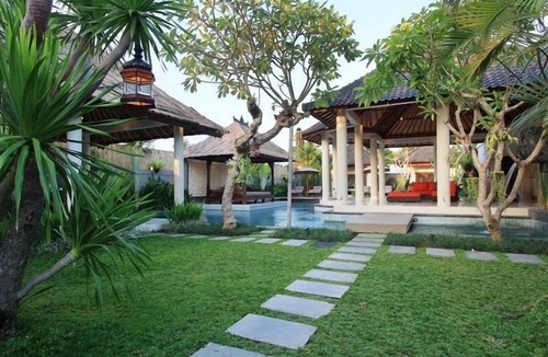 Drupadi Villa | Stunning 4BR Luxury Villa Located In Seminyak! - 8Min Walk To Eat Street! W/Pool