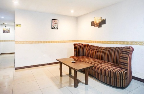 Medan House | Stylish DBL Suite Escape W/Free WiFi and Parking