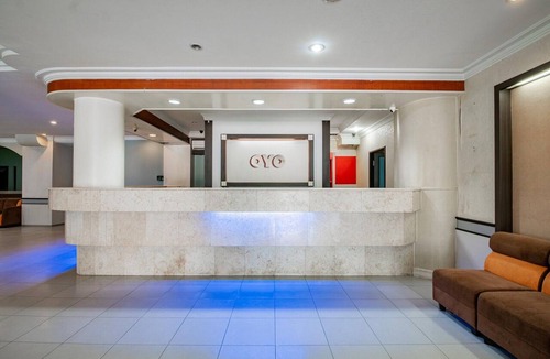 Pekanbaru House | Stylish Twin Suite Escape W/Free WiFi and Parking