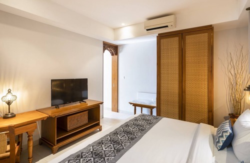 Downtown Kuta House | Suite Room Facing to Sea 2 minutes to Kuta Beach