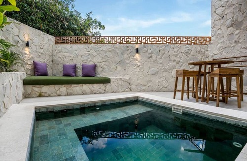 Babakan Villa | Sunrise Lush River Villa