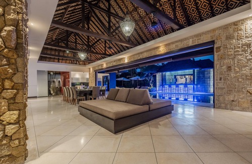 Seminyak Villa | Super Luxury 5 Bedroom Villa with 2 Pools in Seminyak/Bali