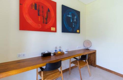 Petitenget Villa | Super Spacious, 6 Bed, Chef, Daily B'fast, 12 Pax