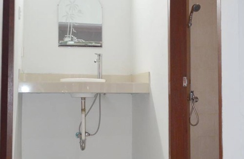 Kartika Plaza House | Swandewi Homestay