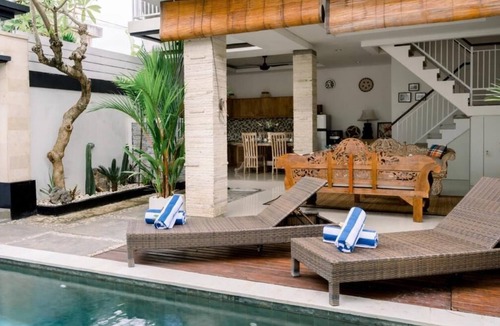 Sunset Road Villa | Taman Bali Villa AR Seminyak