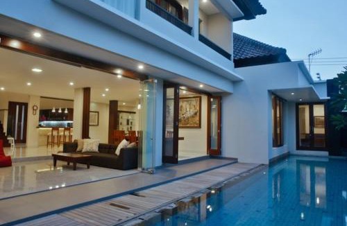 Sunset Road Villa | The Arnaya