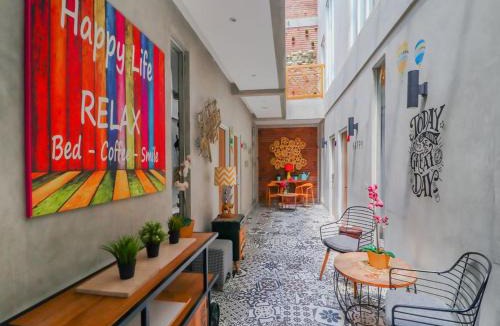 Bandung Hotel | The Batik Bed and Coffee Bandung