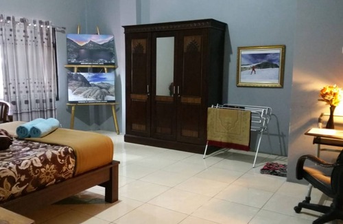 Biringkanya House | The Carstensz Homestay