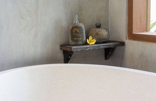 Taro Resort | The Compass Rose Valley