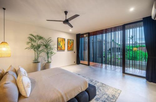 Dyanapura Villa | The Continental Modern Luxury 4 BR Villa in Seminyak Central