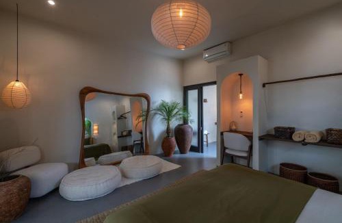 Pererenan House | The Jungle - Luxurious & Tropical Concept - 3BR