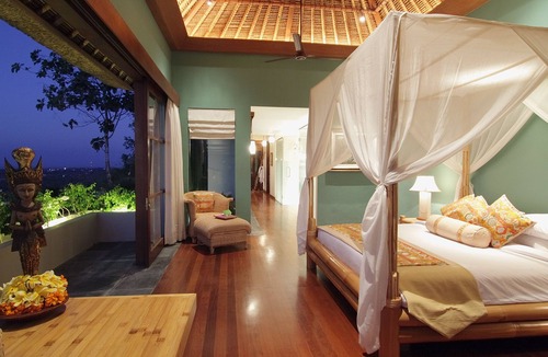 Bukit Bed & Breakfast | The Longhouse Jimbaran Bali