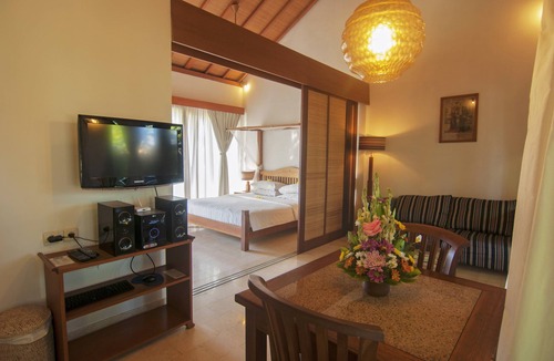 Sunset Road Hotel | The Studio