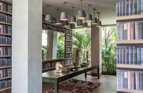 Tumbak Bayuh Villa | The V House Bali - Luxurious designer Villa in Canggu