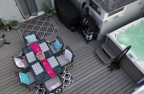 St. Louis Park House | The Westside Hideaway with Hot Tub and Patio