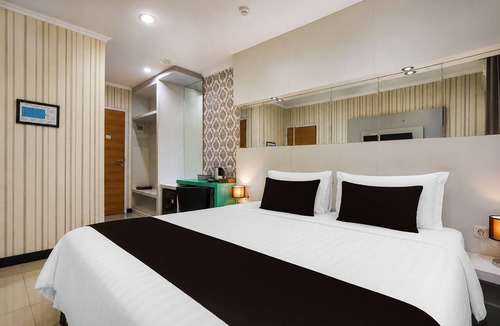 Gresik Hotel | Townhouse Oak Hotel Damar Kurung