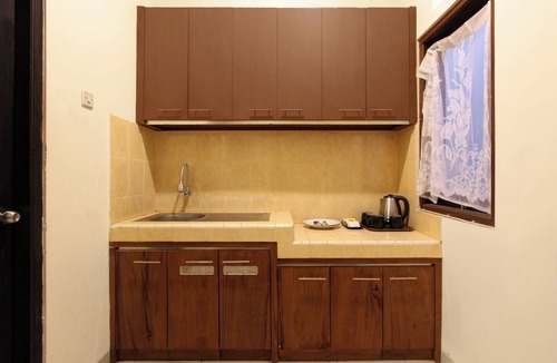 Kasihan Hotel | Townhouse Oak Pancanaka Malioboro Hotel