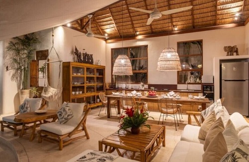 Umalas Villa | Tranquil Private Pool 3-bedroom villa with WiFi and AC near Canggu Bali
