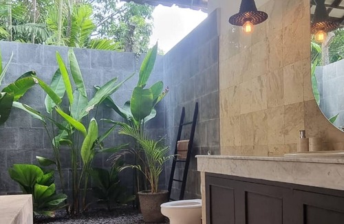 Mumbul Villa | Tropical, 3BR Villa in Benoa
