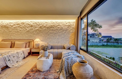 Kediri Hotel | Tropical Suite Near Canggu Quiet & Relaxing Stay
