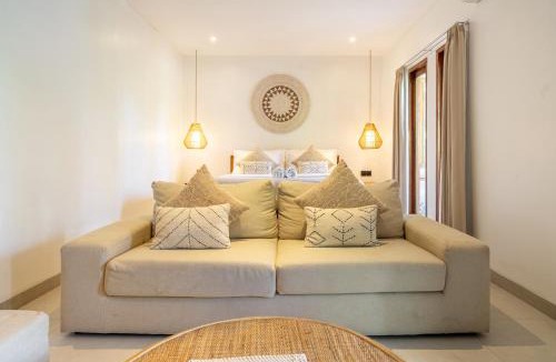 Kuta Villa | Tuluscoliving Villa Legian 4 Bedrooms and 4 Bathroom