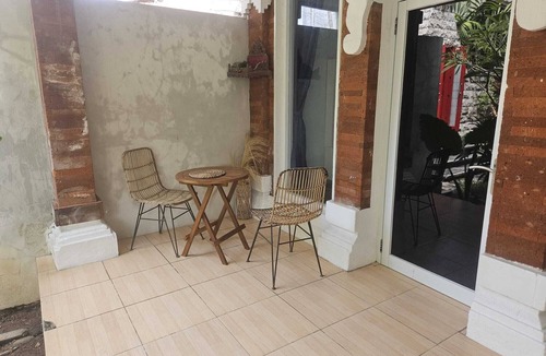 Dewi Sri House | Two Brothers Guesthouse a comfortable budget accommodation in Legian
