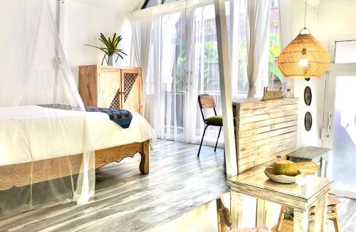 Lodtunduh House | Ubud Auroville Private Garden Villas