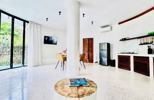 Ungasan Villa | Uluwatu 2 Bedroom Villa #4 Private Pool, Equipped Kitchen, Ocean View, Free Wifi