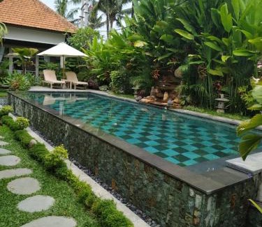 Kemenuh House | Uma Dhari Villa by Prasi