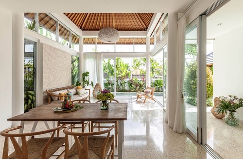 Berawa Villa | UMA KARO