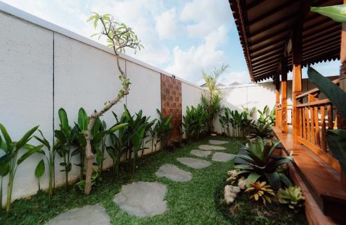 Tumbak Bayuh Villa | Umah Taru Manis