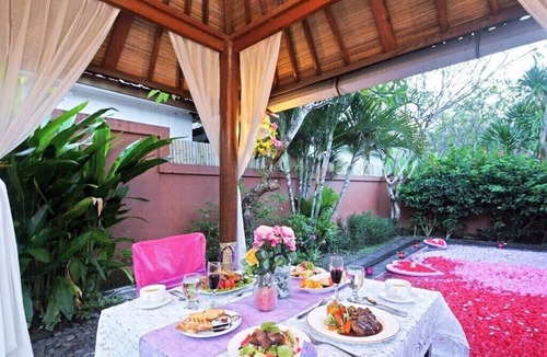 By Pass Ngurah Rai Kuta Villa | Unforgetable Romantic Pool Villa In Kuta