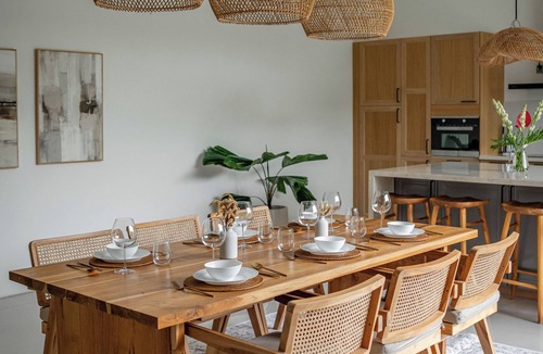 Babakan Villa | Upscale Quiet Canggu Villa TEAK