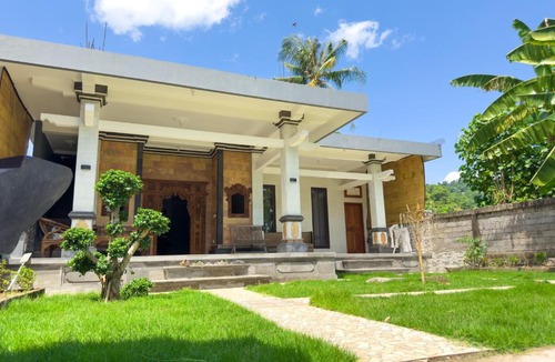 Purwakerti Apartment | Ur Hideaway